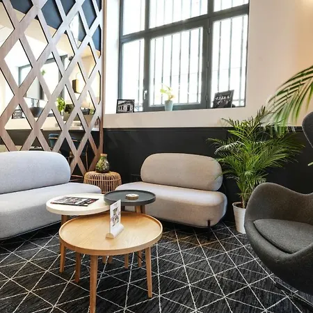 Hotel Le Magic &