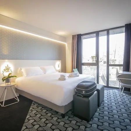 Hotel Le Magic &